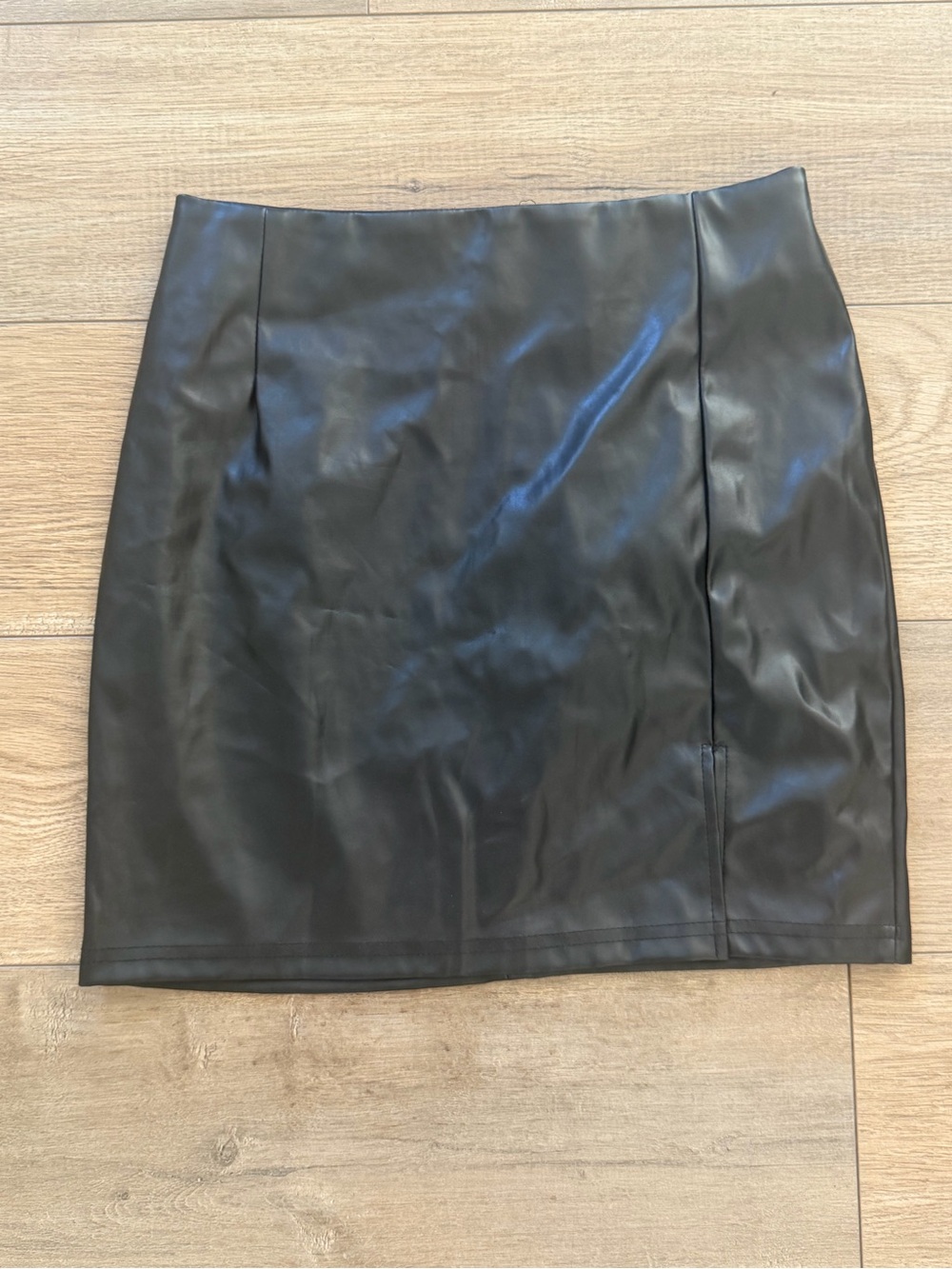 SHEIN Black Faux Leather Mini Skirt